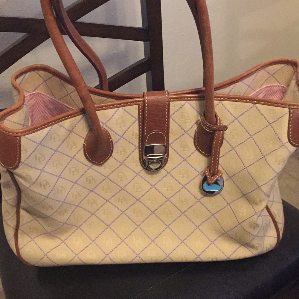 Dooney & Bourke tote/purse